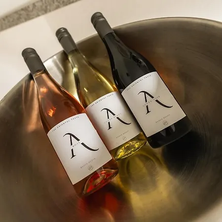 Eberstein Boutique *